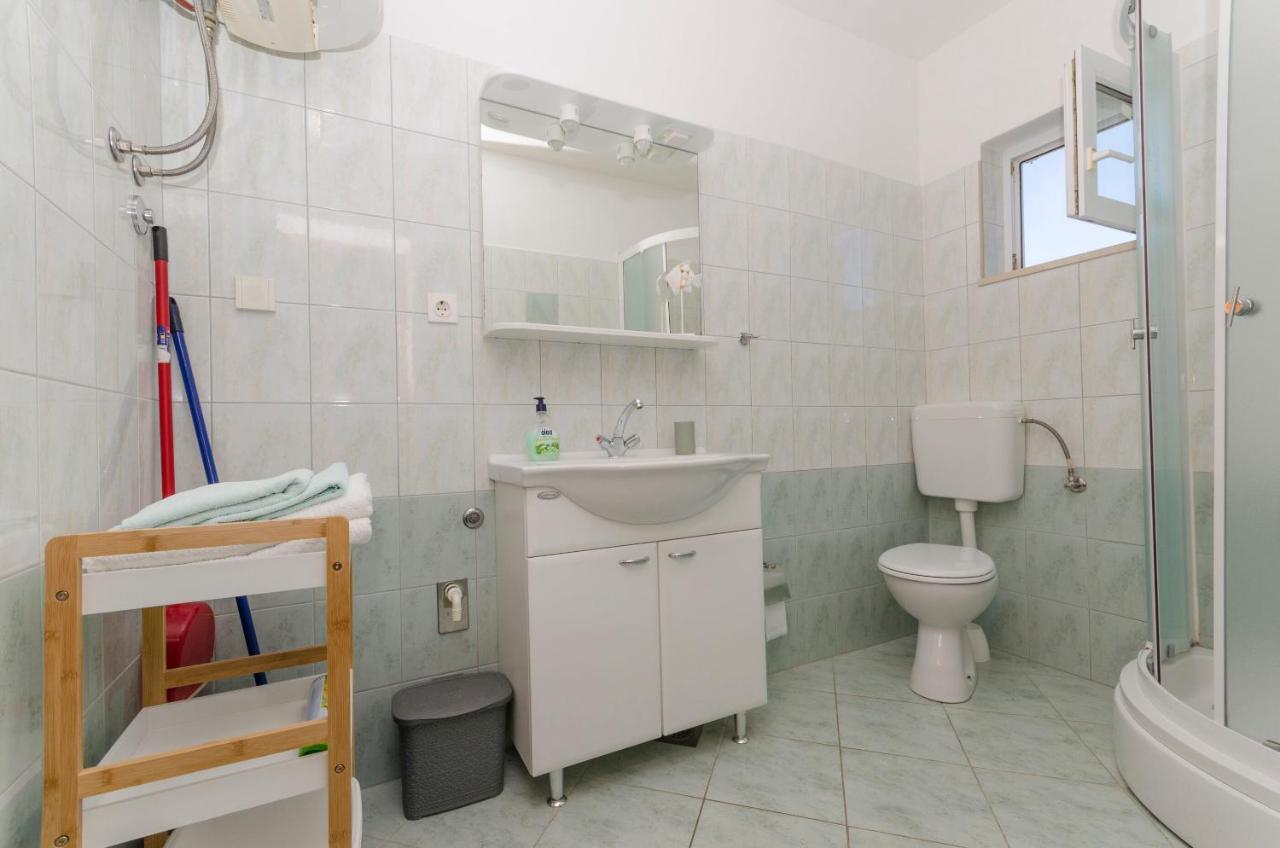 Apartments Silvana Supetar Luaran gambar