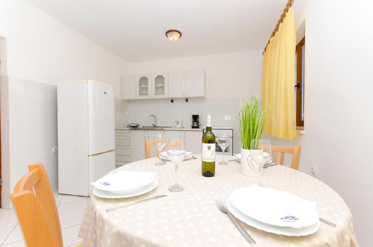 Apartments Silvana Supetar Luaran gambar