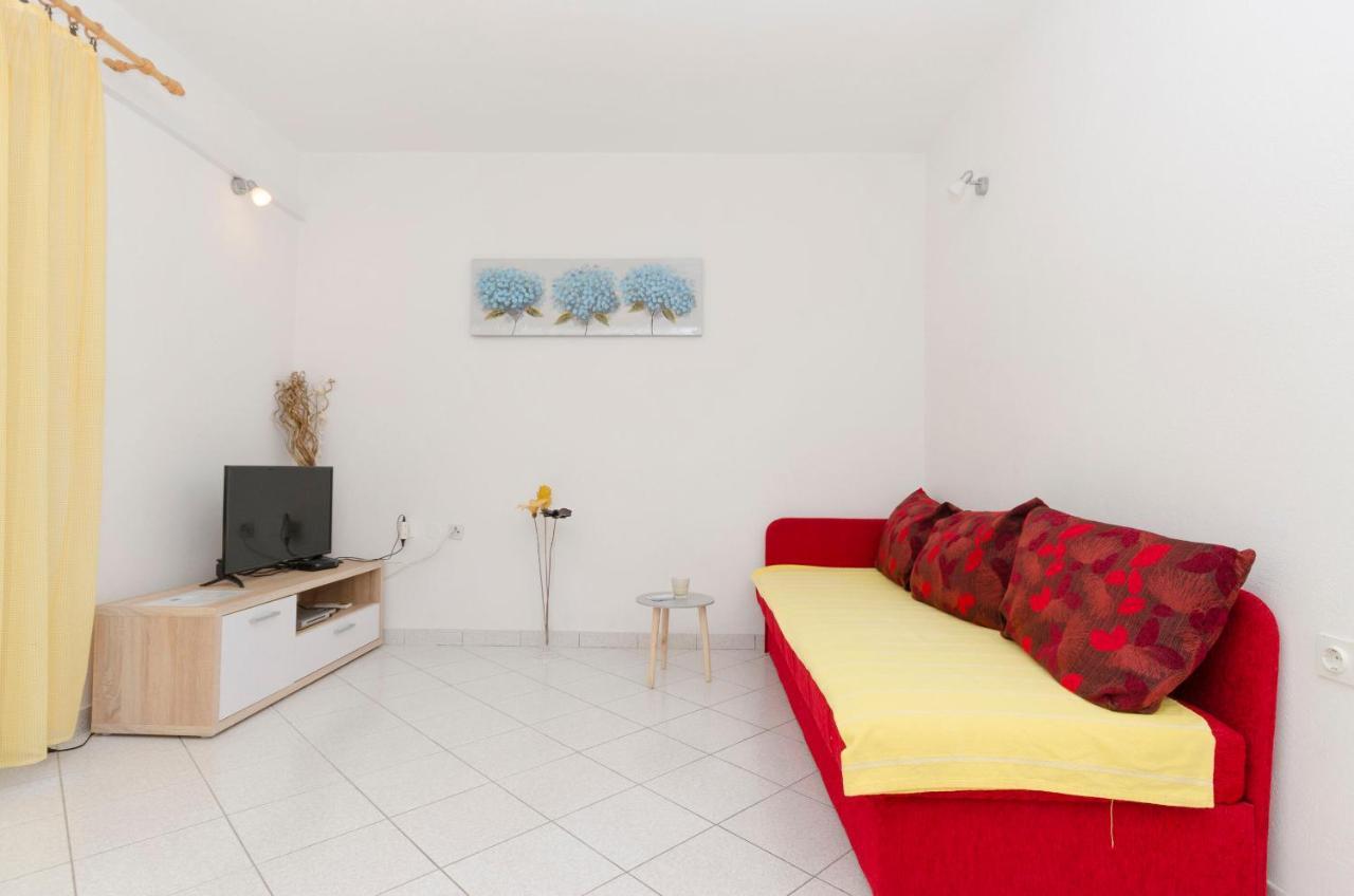 Apartments Silvana Supetar Luaran gambar