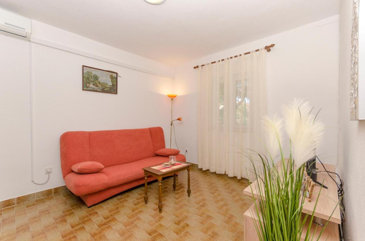 Apartments Silvana Supetar Luaran gambar