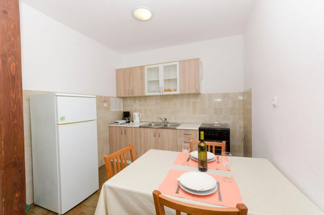 Apartments Silvana Supetar Luaran gambar